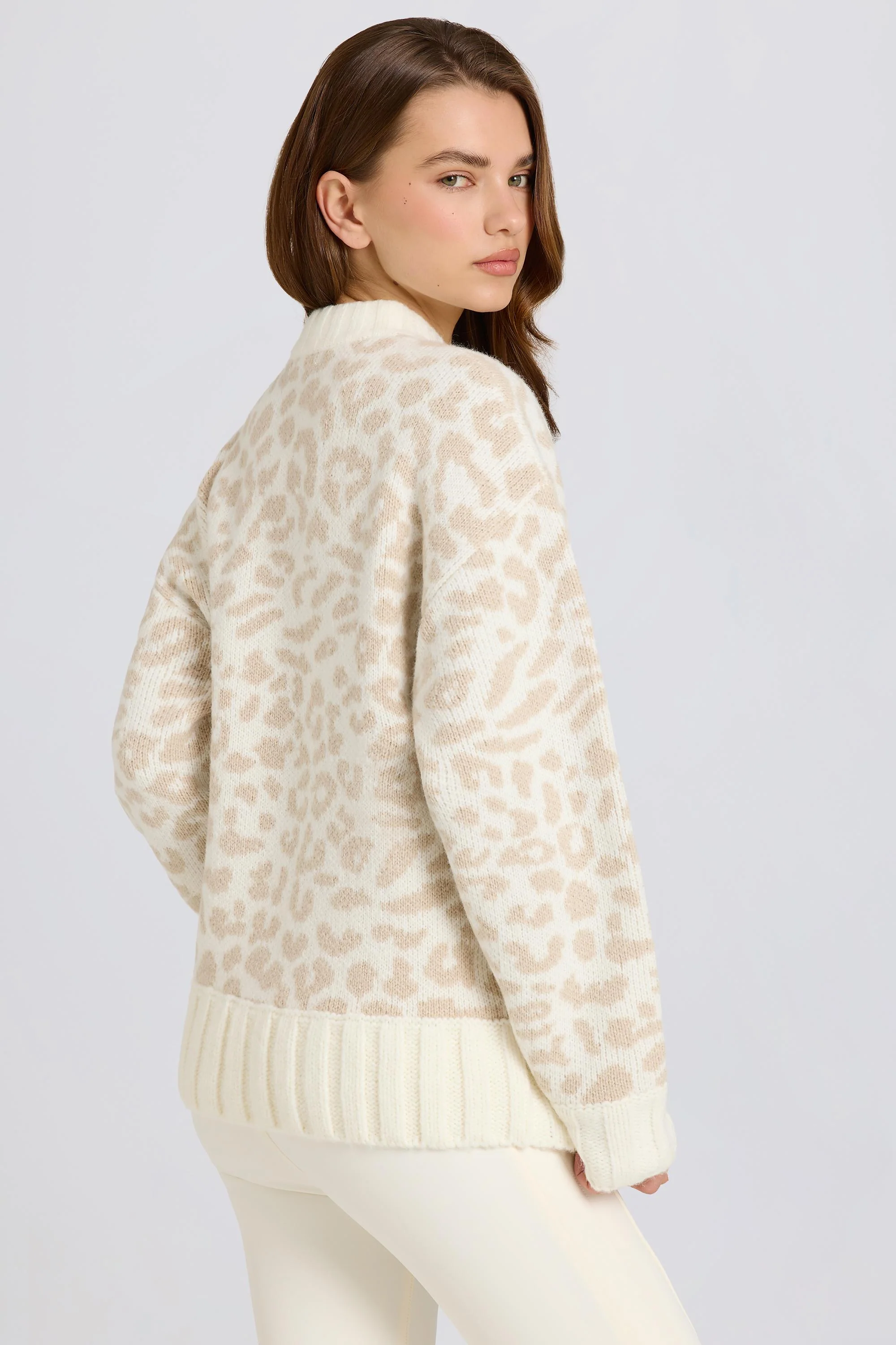 Jacquard-Knit Oversized Jumper in Ice - Image 7