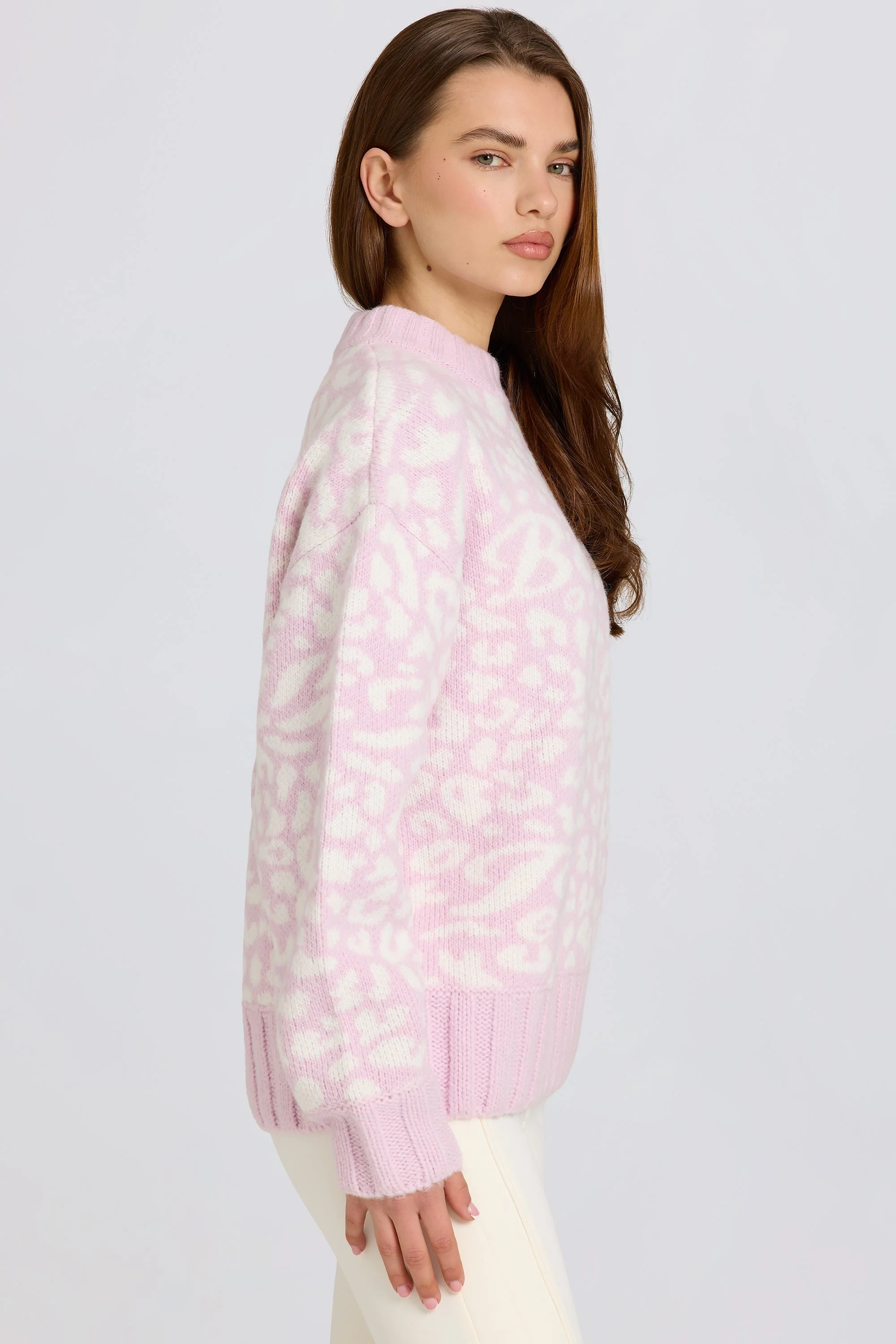 Jacquard-Knit Oversized Jumper in Pink - Image 4