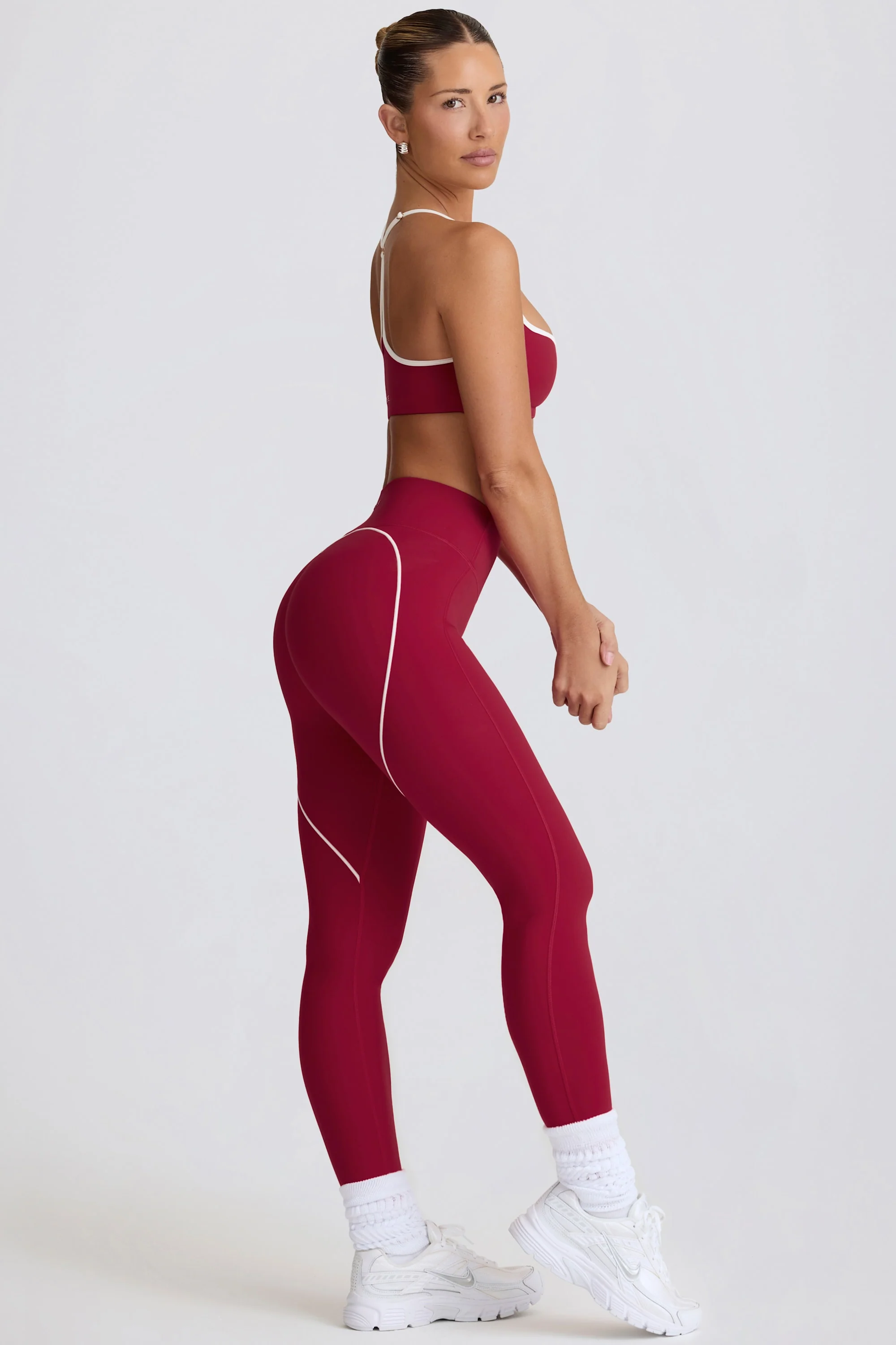 Soft Active Mid-Rise Leggings in Cherry - Image 3
