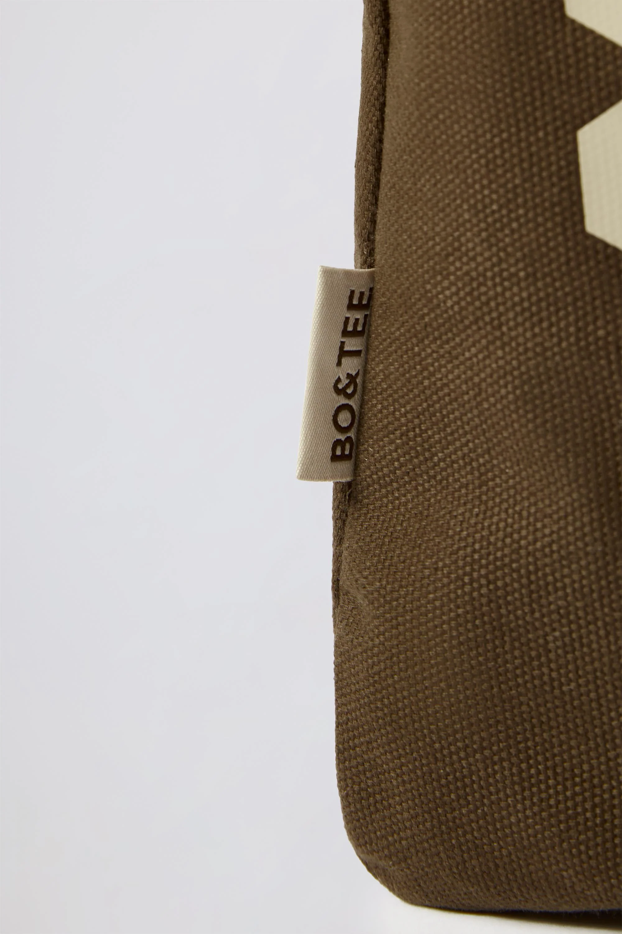 Sporty Oversized Tote Bag in Espresso - Image 3